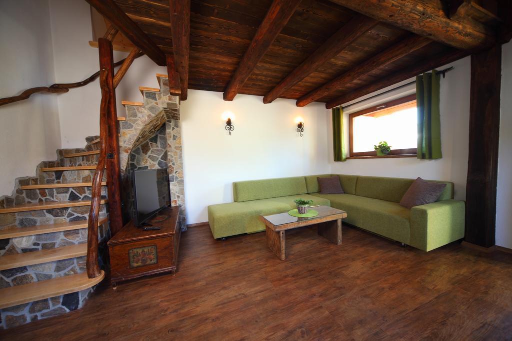 קרנייסקה גורה Pod Ponco Apartments מראה חיצוני תמונה