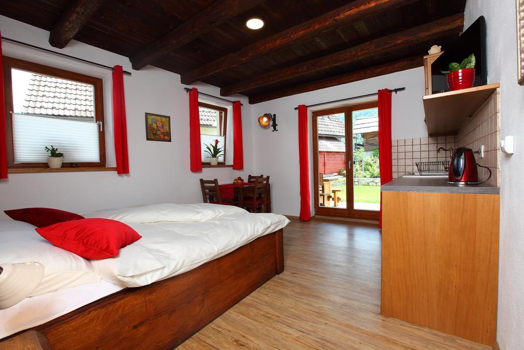 קרנייסקה גורה Pod Ponco Apartments מראה חיצוני תמונה
